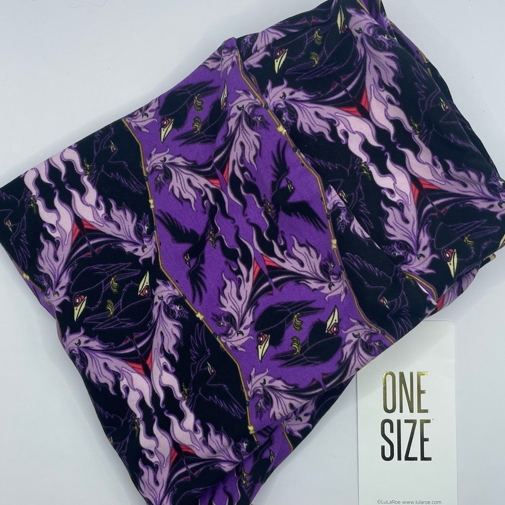 Lularoe Disney OS Leggings.
